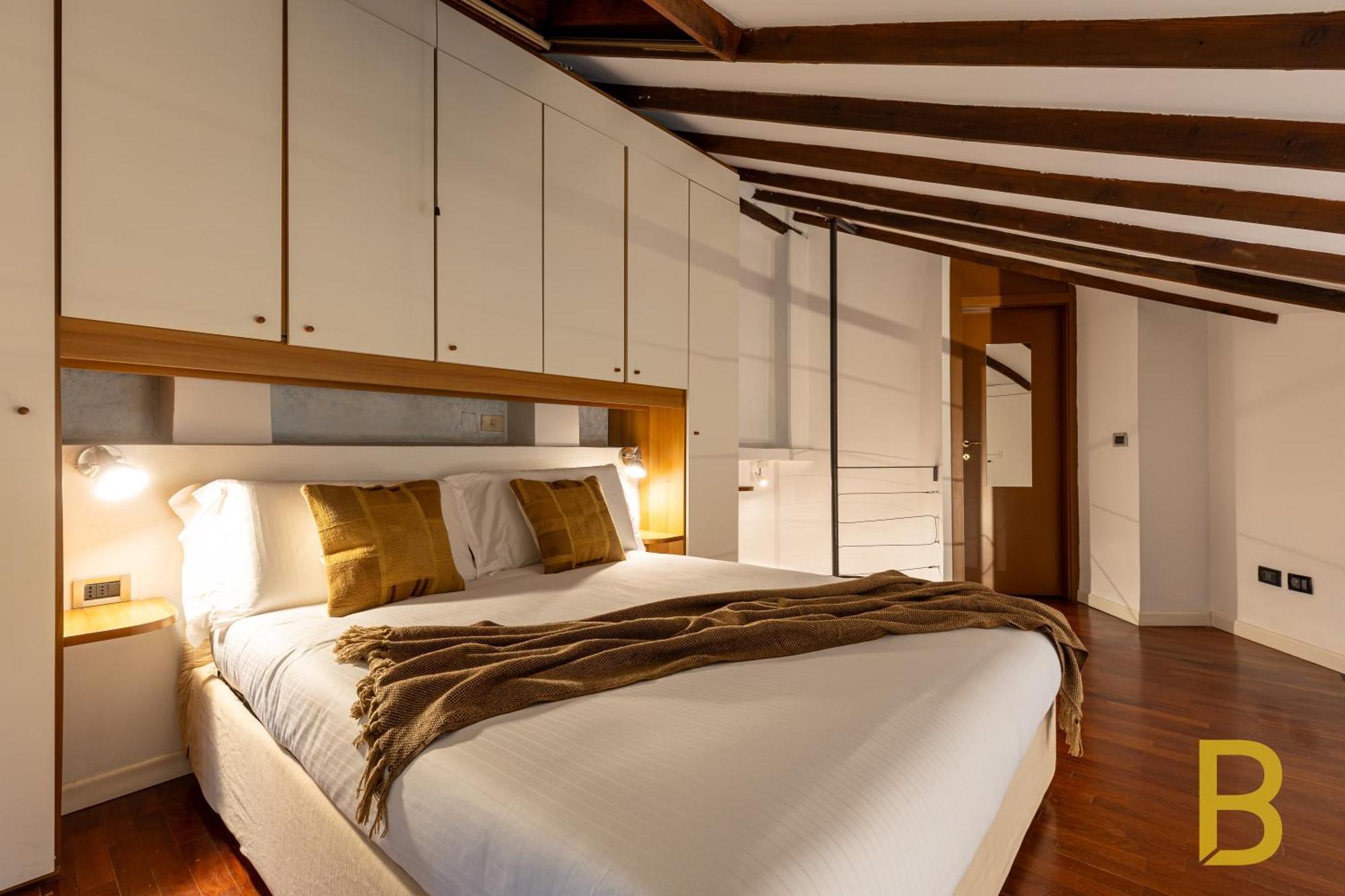 Beplace Apartments In Porta Romana, Milan